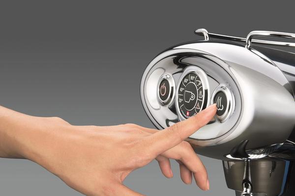 F.Francis X7.1 Espresso ve Cappuccino Makinesi - Siyah