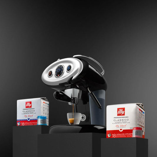 F.Francis X7.1 Espresso and Cappuccino Machine - Black Opportunity Package 